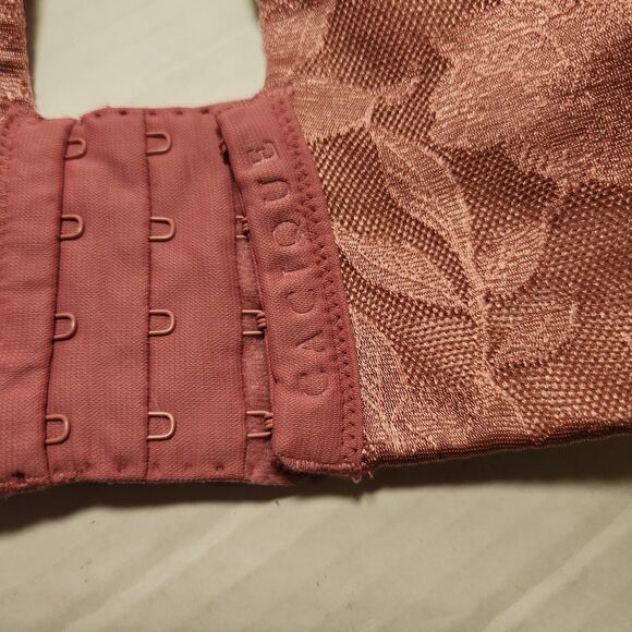 Cacique Lightly Lined Full Coverage Underwire Bra 42F Salmon Pink Lace - Picture 4 of 7